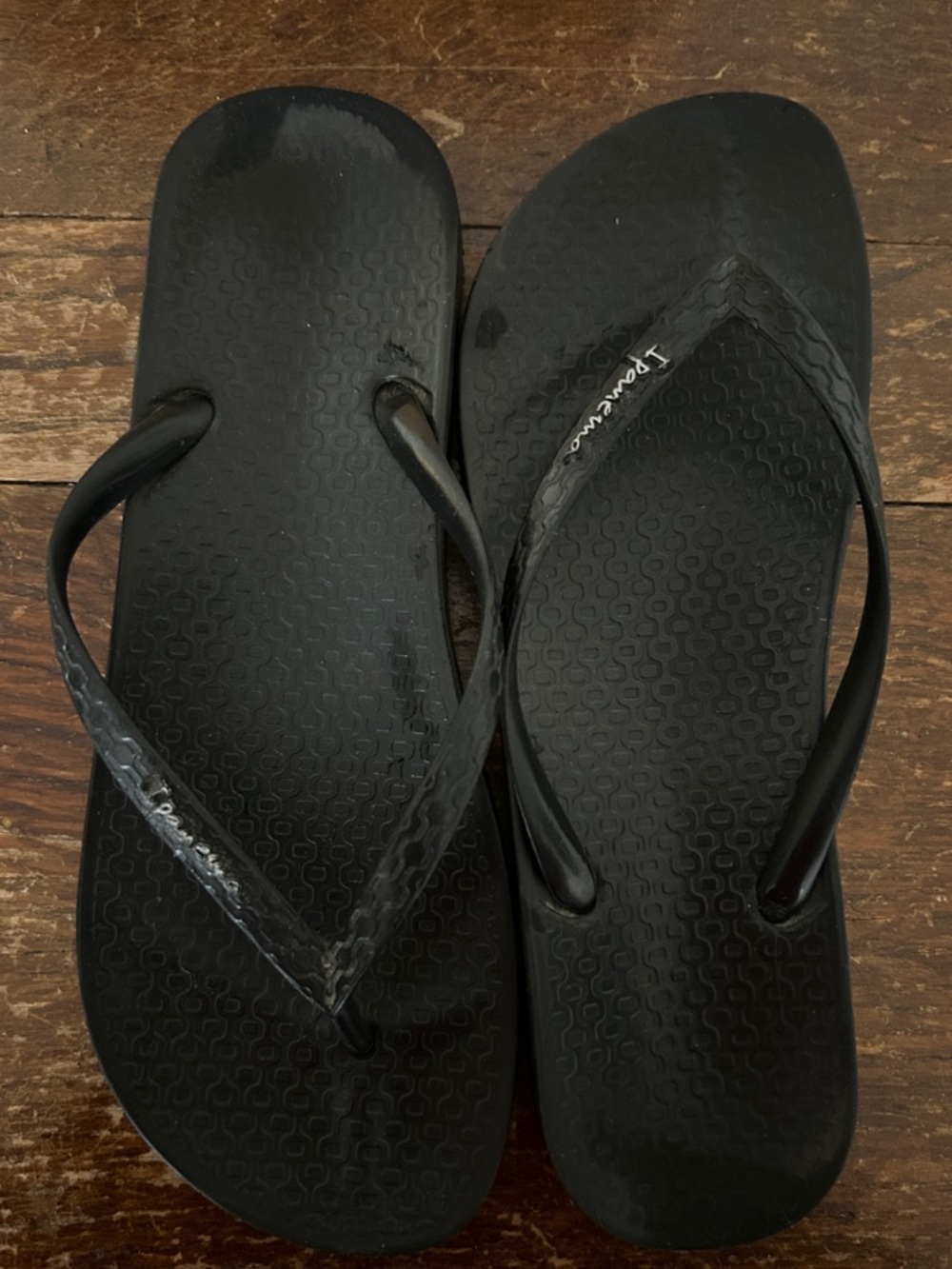Black Flip Flops with Textured Footbed - Ipanema brand